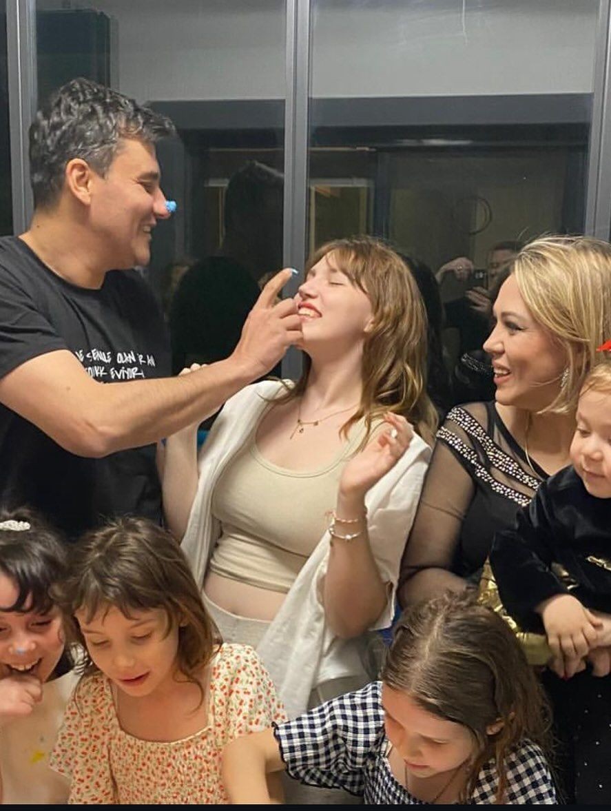 Ferdi Zeyrek'in kızı Nehir'den duygulandıran Babalar Günü paylaşımı - Sayfa 1