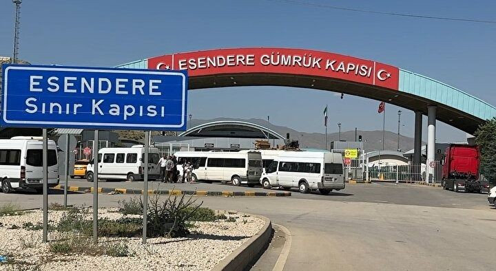 Bunu da gör Netanyahu! Sınırda hareketlilik! Bölmeye çalışılan İranlılar evlerine koşuyor! - Sayfa 1