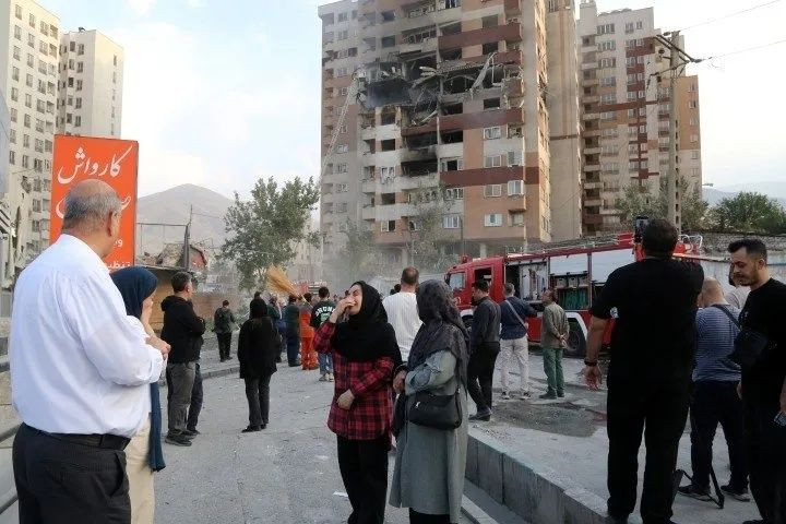 Sivil katliam Gazze’den Tahran’a taşındı... Netanyahu'nun "Tahran'ı boşaltın" tehdidi sonrası katiller ordusu İran'da hastaneleri vurdu! - Sayfa 7