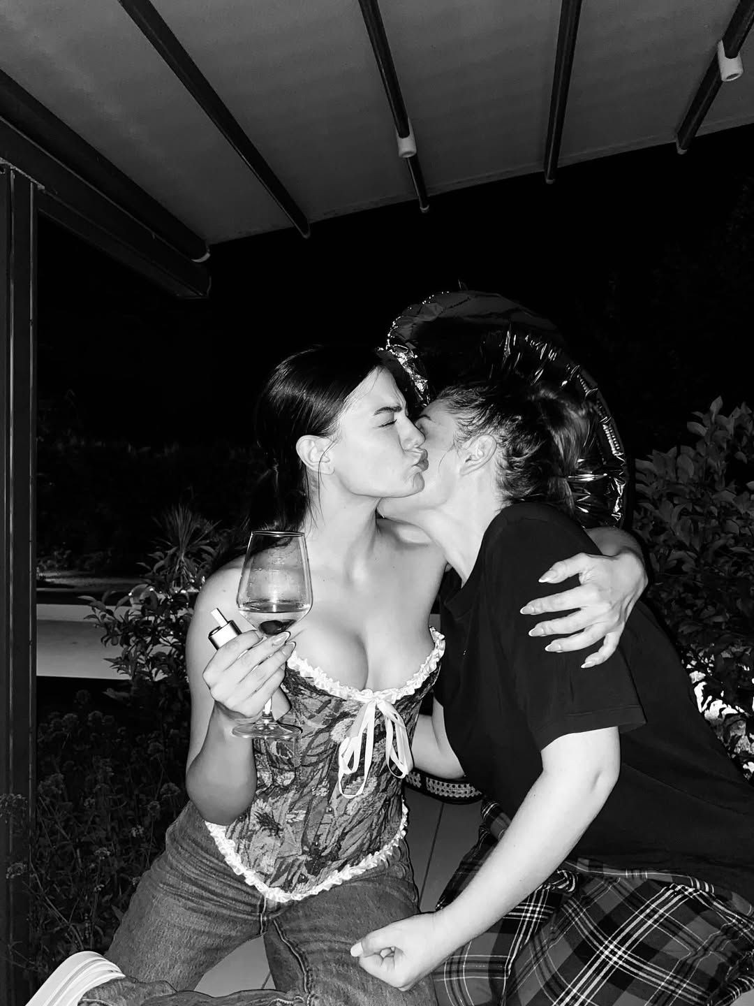 Demet Özdemir’den Eşref Rüya'nın sezon finali öncesi olay pozlar - Sayfa 3