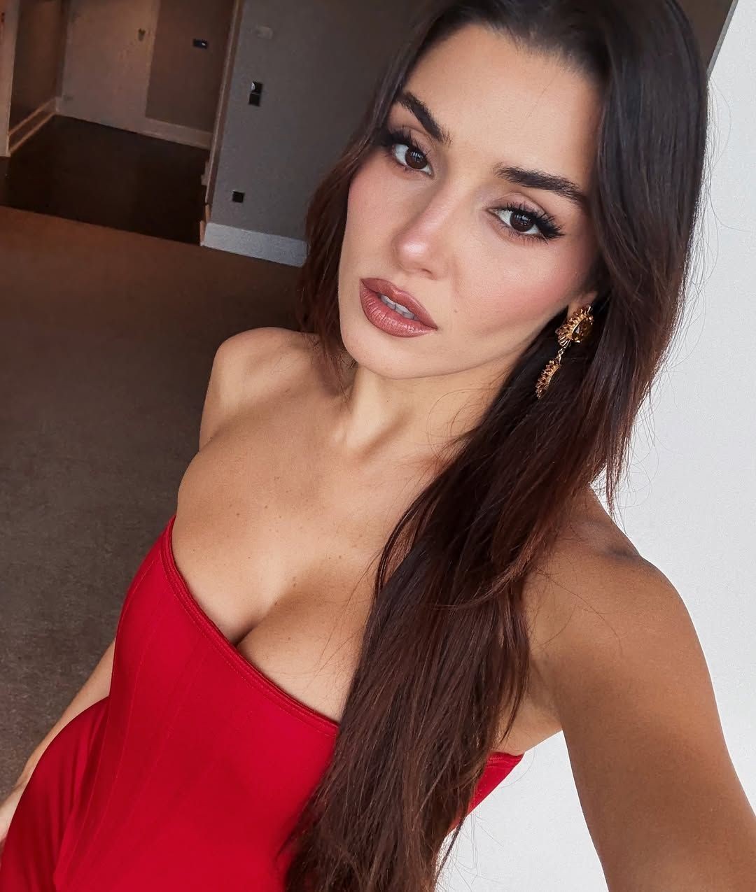 Hande Erçel ve Barış Arduç'un Aşkı Hatırla dizisindeki sevişme sahneleri olay oldu - Sayfa 2