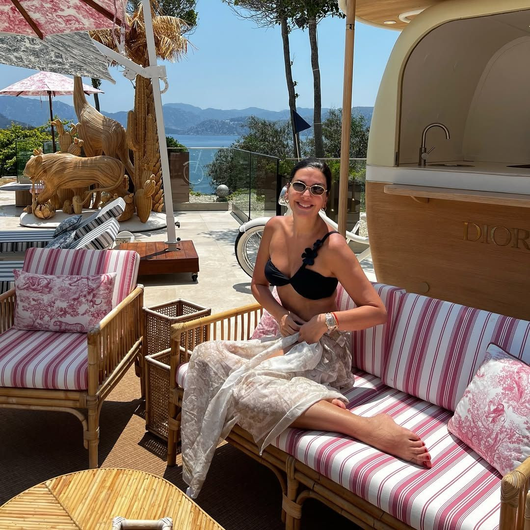 25 kilo veren Bergüzar Korel, yaza fit girdi! Bikinili pozlarıyla dikkat çekti - Sayfa 6