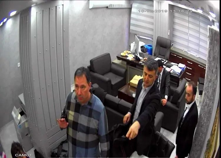 CHP'de kurultay kumpası: 100 daire, iPhone ve dolar karşılığı oy satın alındı... Amaç: Partiyi ele geçirmek! - Sayfa 4