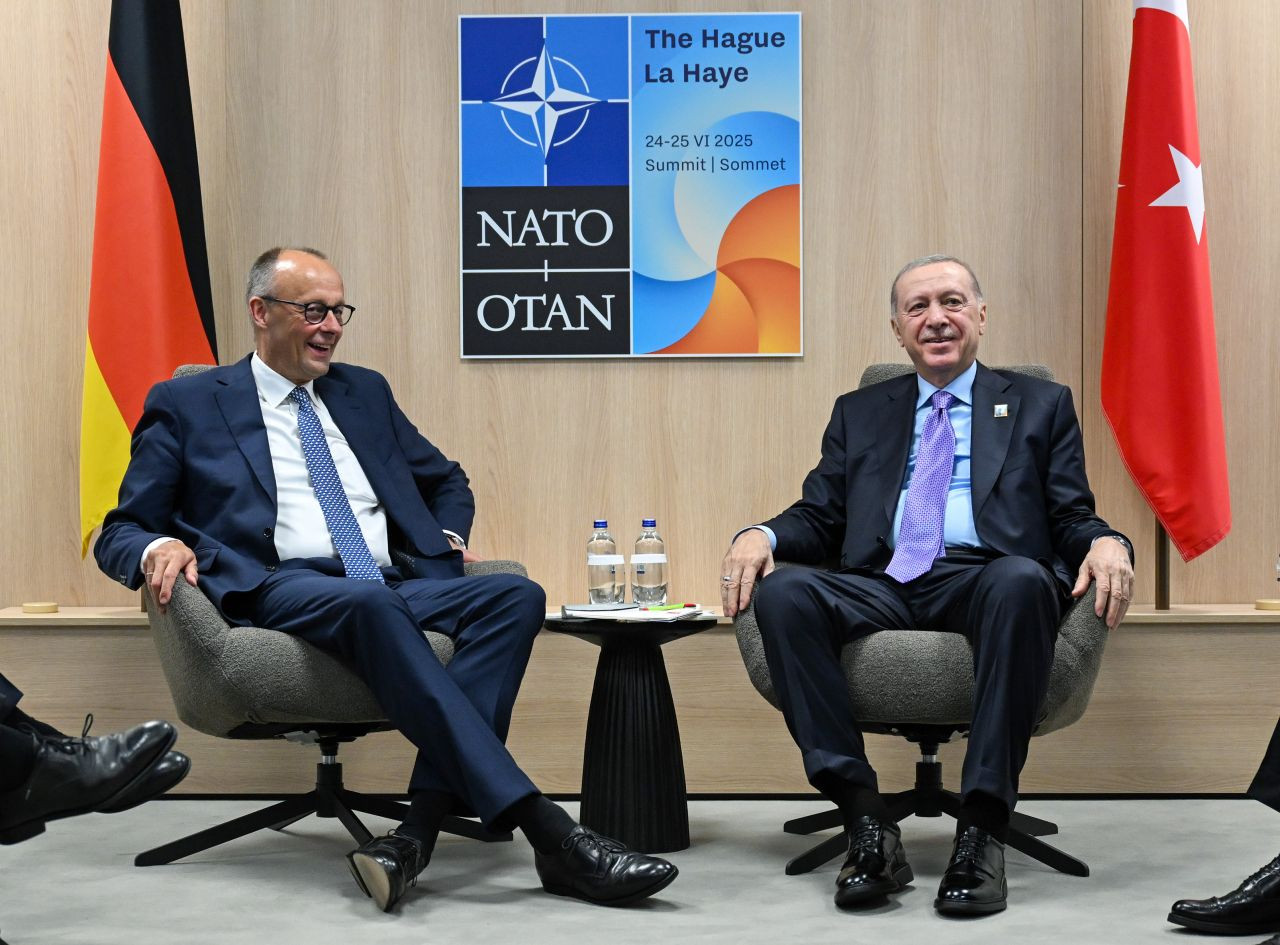 Almanya Başbakanı Merz, Cumhurbaşkanı Erdoğan'dan nüfuzunu kullanarak Putin'i masaya getirmesini rica etti - Sayfa 2