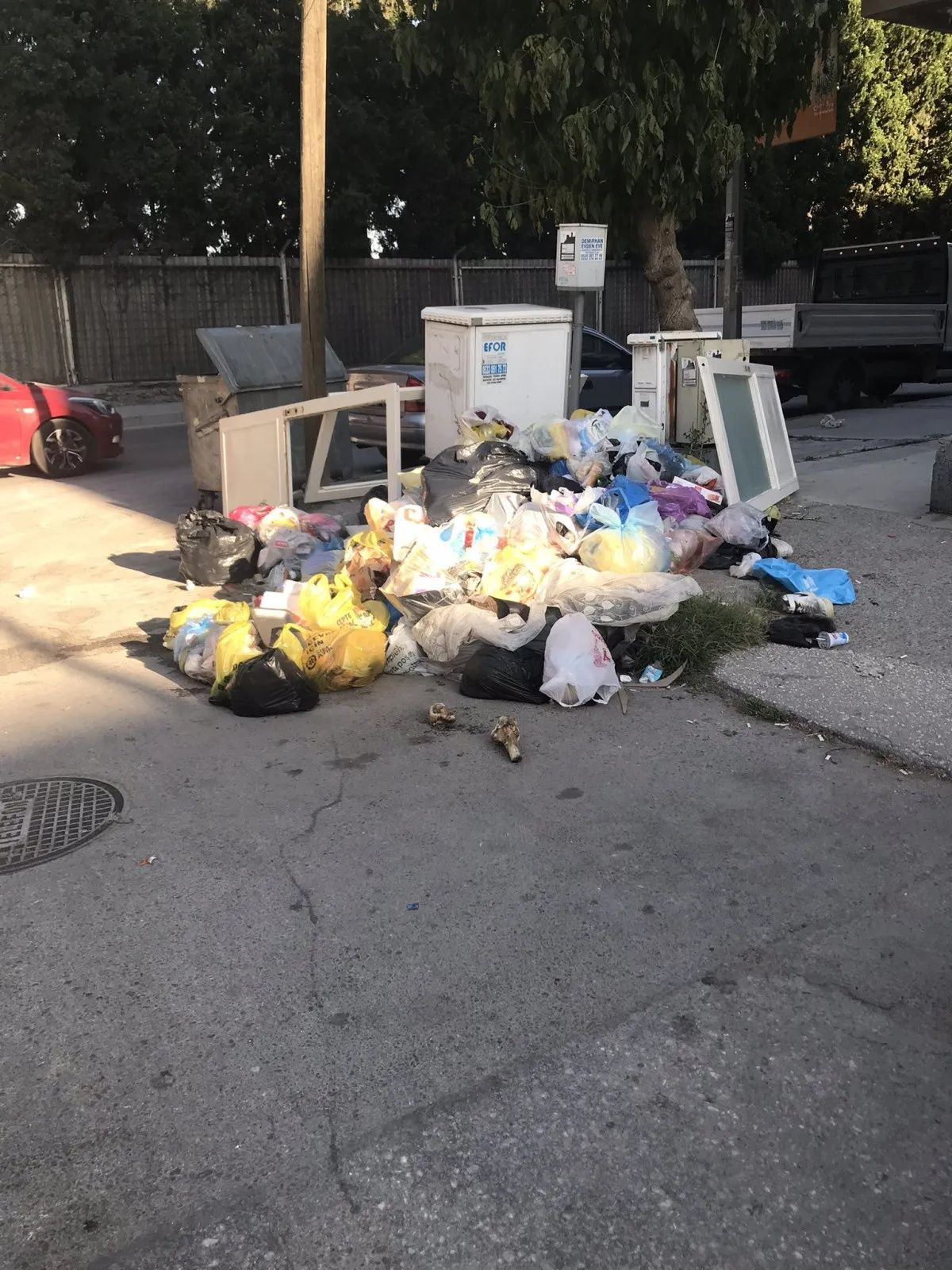 CHP'li Buca Belediyesi’nde grev krizi büyüyor: Çöpler toplanmıyor, mahalleleri kötü koku ve fareler sardı! - Sayfa 9