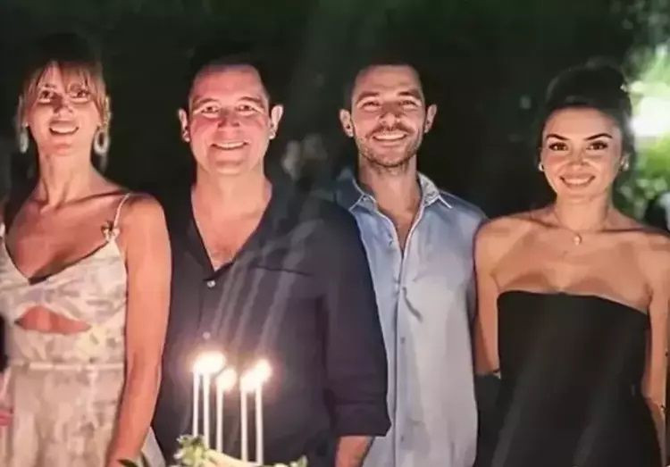 Barış Arduç ile sevişme sahneleri tepki çekmişti! Hande Erçel ile Hakan Sabancı'dan ayrılık iddialarına fotoğraflı yanıt - Sayfa 2