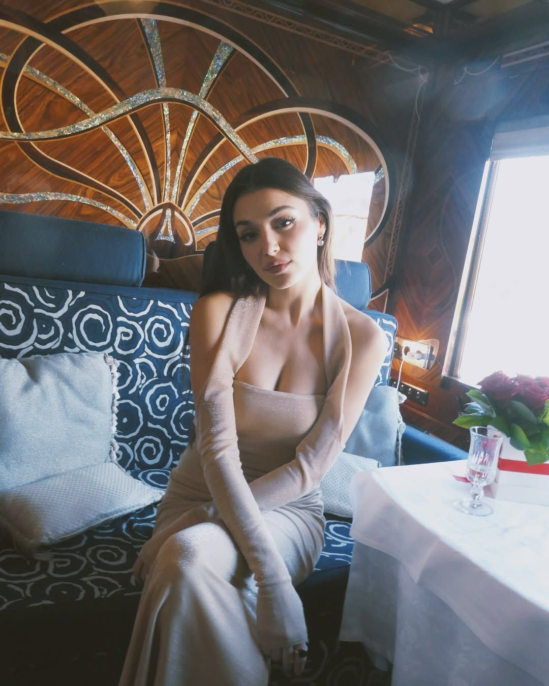 Barış Arduç ile sevişme sahneleri tepki çekmişti! Hande Erçel ile Hakan Sabancı'dan ayrılık iddialarına fotoğraflı yanıt - Sayfa 9