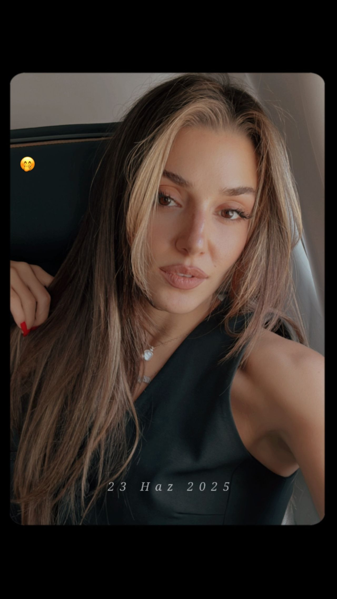 Barış Arduç ile sevişme sahneleri tepki çekmişti! Hande Erçel ile Hakan Sabancı'dan ayrılık iddialarına fotoğraflı yanıt - Sayfa 8