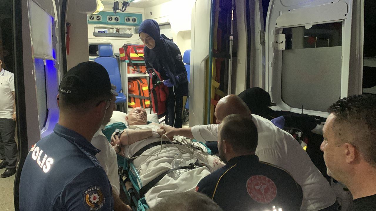 Kocaeli Darıca Belediye binasında kan donduran anlar: Zabıta memuru başkanlık makamında intihar etti, seken kurşun Başkan Bıyık'ı yaraladı - Sayfa 9