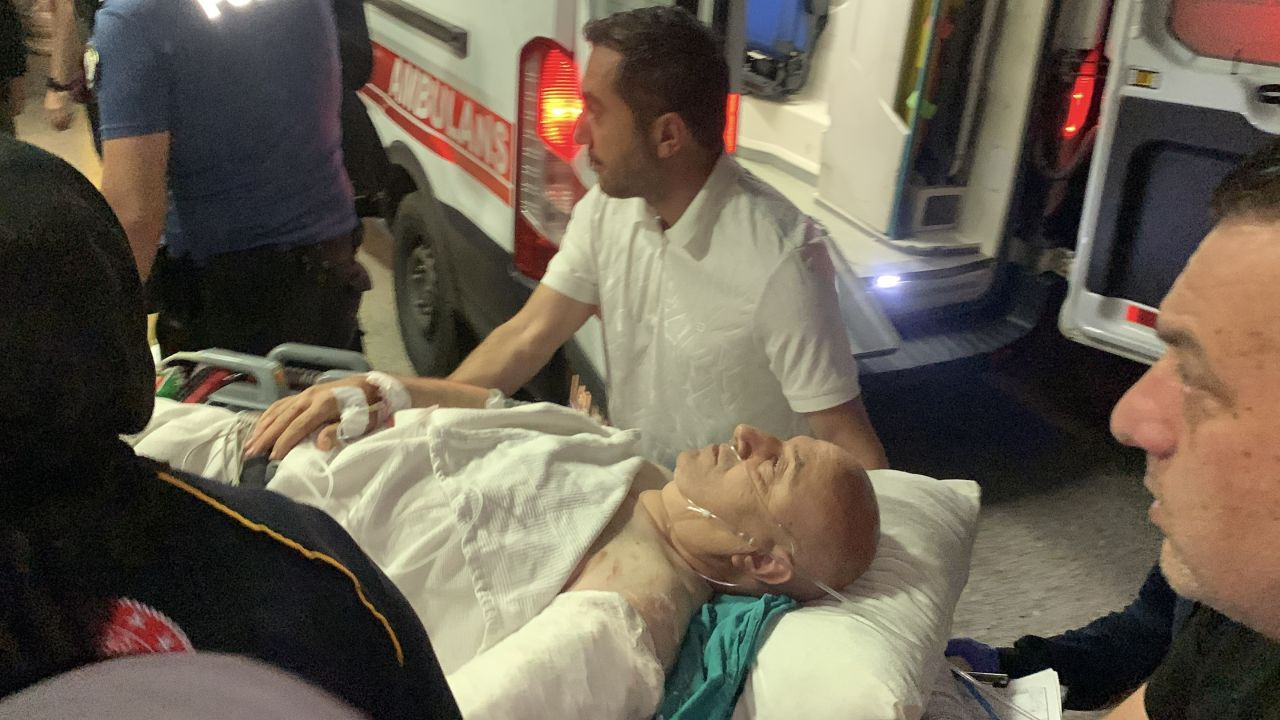 Kocaeli Darıca Belediye binasında kan donduran anlar: Zabıta memuru başkanlık makamında intihar etti, seken kurşun Başkan Bıyık'ı yaraladı - Sayfa 7