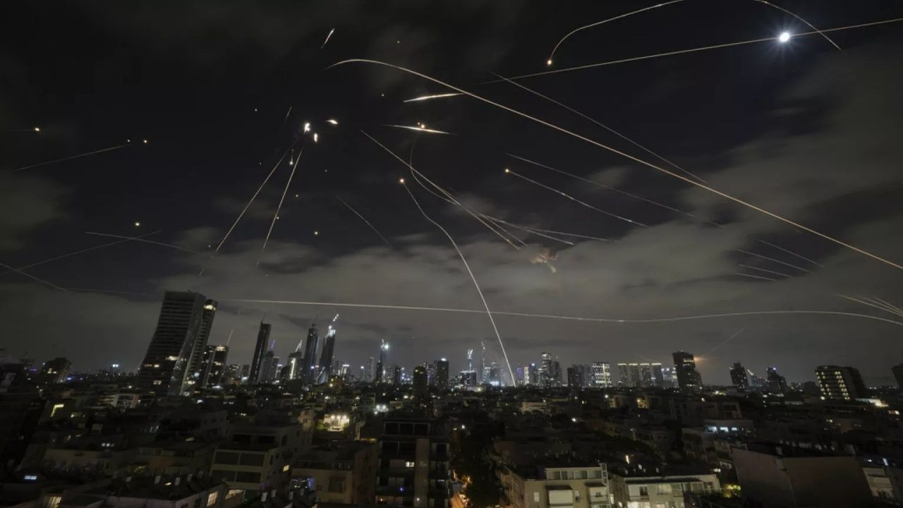 İran İsrail savaşının faturası ağır oldu! 12 günde 10 milyar dolar kayıp - Sayfa 1