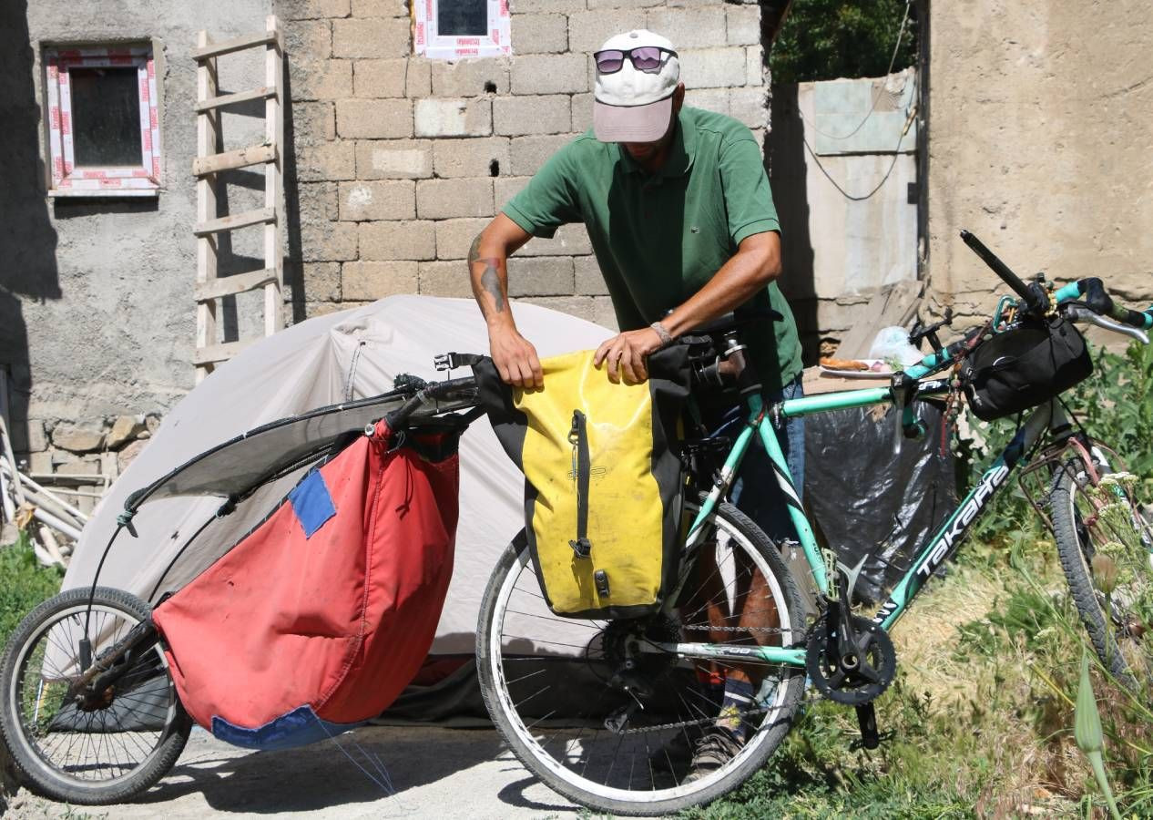 Şilili gezgin Diego Sebastian Haro Lopez ülkesinden bisikletle yola çıkıp köpeği Milo'yla 80 ülke gezdi - Sayfa 8