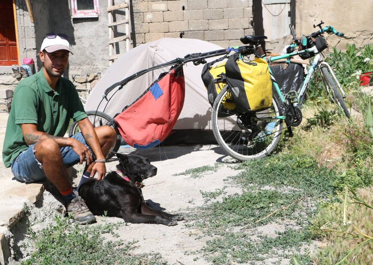 Şilili gezgin Diego Sebastian Haro Lopez ülkesinden bisikletle yola çıkıp köpeği Milo'yla 80 ülke gezdi - Sayfa 2