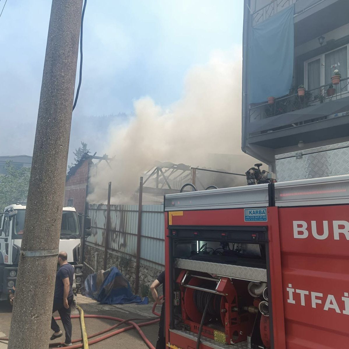 Bursa’da orman yangını paniği: Alevler evlere kadar ulaştı, mahalle tahliye edildi! - Sayfa 4