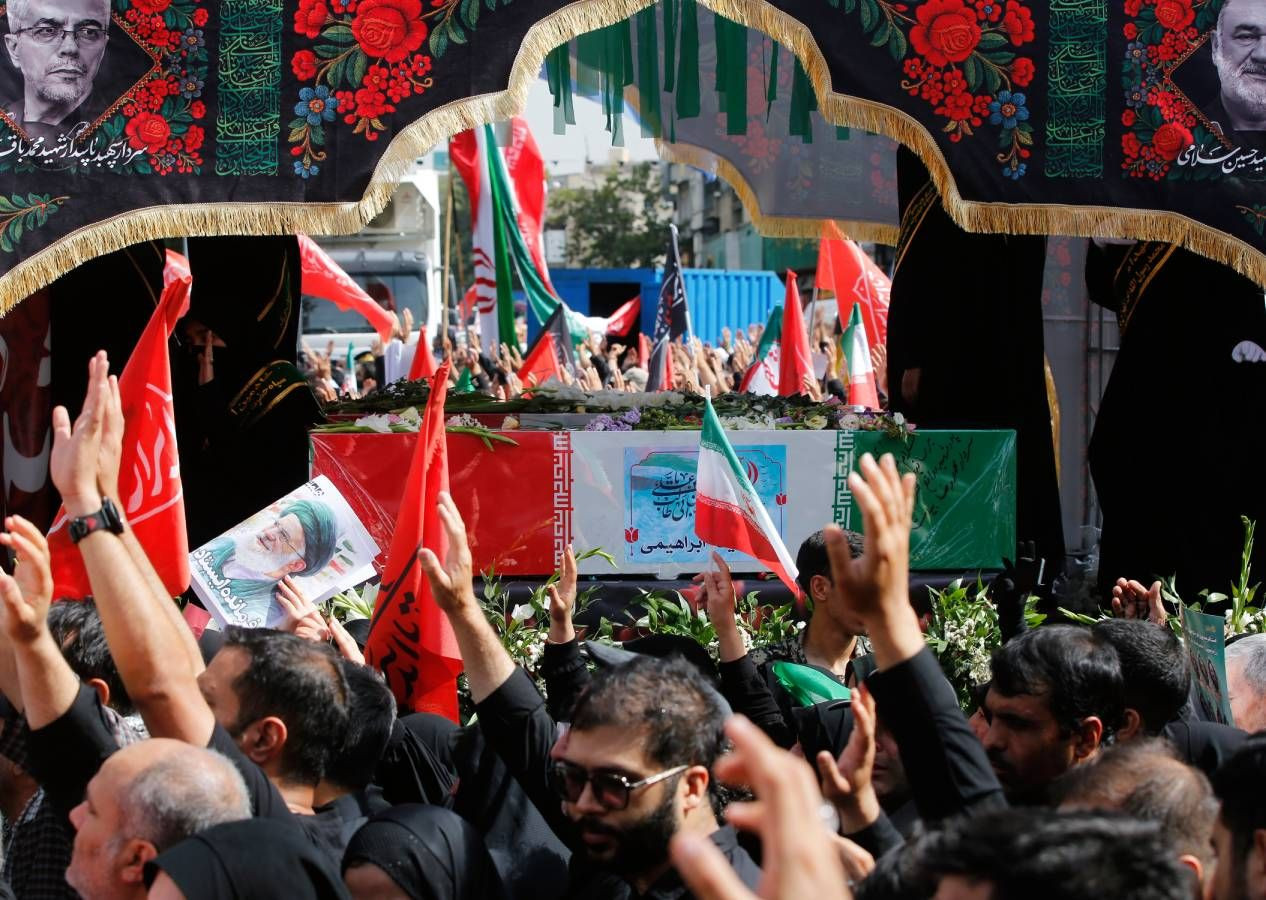 İran, İsrail'in öldürdüğü komutanlarını ve bilim insanlarını devlet töreniyle uğurladı - Sayfa 7