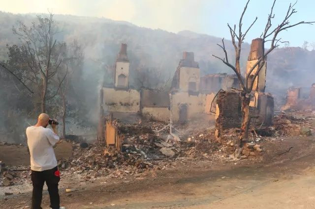 Türkiye’nin ciğerleri yanıyor: 150 orman yangını çıktı, Köprücek köyü küle döndü! - Sayfa 3