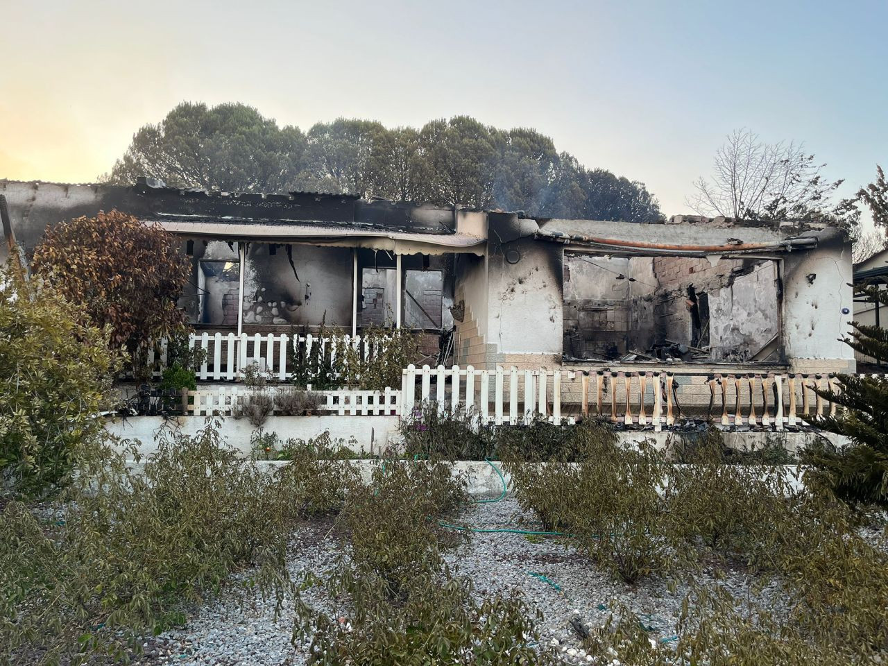 İzmir’de alevlerin gölgesinde ikinci gün: Yangın kabusu sürüyor, onlarca ev kül oldu! - Sayfa 5