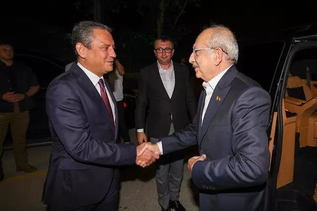 CHP'de karar günü geldi... Kılıçdaroğlu, Özgür Özel'den koltuğu devralacak mı? Gözler bugünkü CHP kurultayı davasında - Sayfa 4
