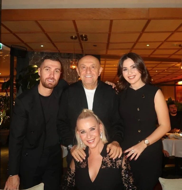 Çorum'da dünyaevine girmişlerdi! Elif Engin ile Ahmet Emin Ahlatcı'dan balayı pozu geldi - Sayfa 1