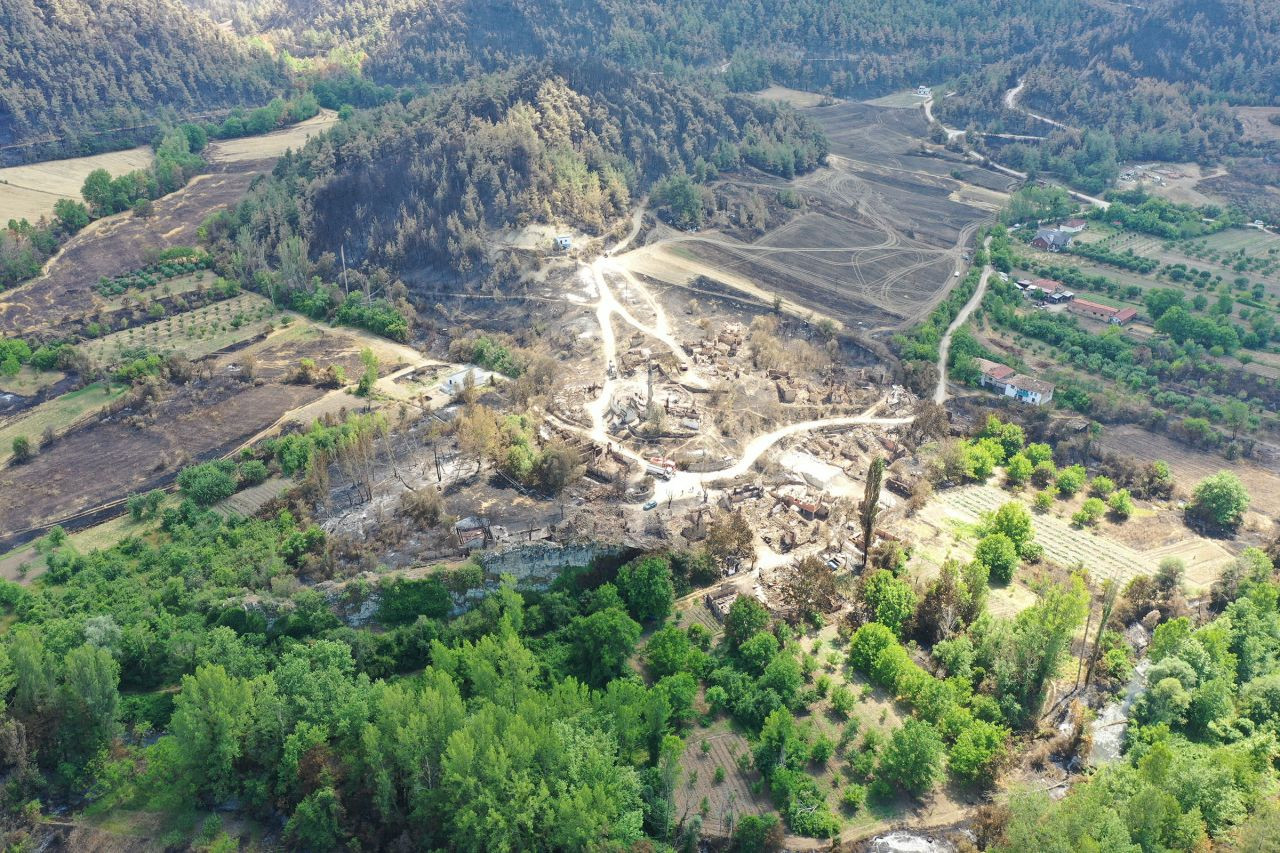 Bilecik’teki yangında alevler tarihi köyü küle çevirdi! "Uçan bir kuşun yanarak düştüğünü gördüm" - Sayfa 4