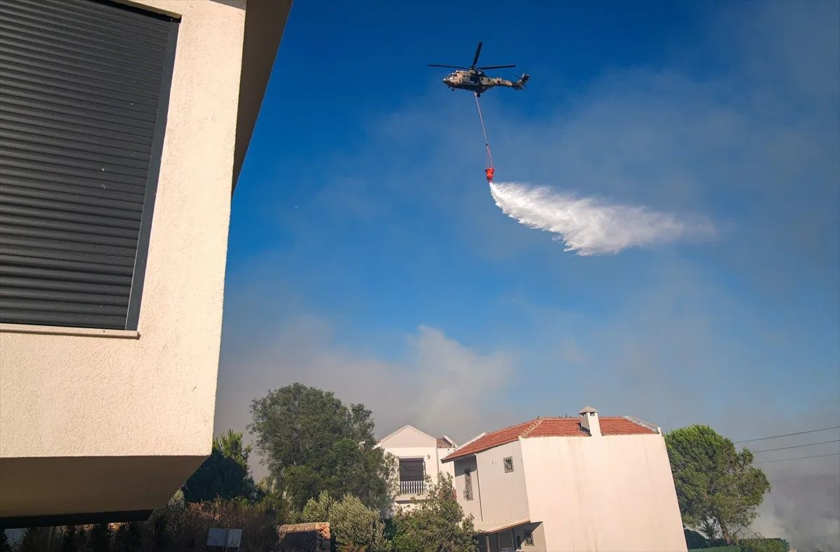 Çeşme'de yangın felaketi! Alevler villalara kadar ulaştı... Can kaybı var! Yangının sebebi elektrik hattı mı? - Sayfa 9