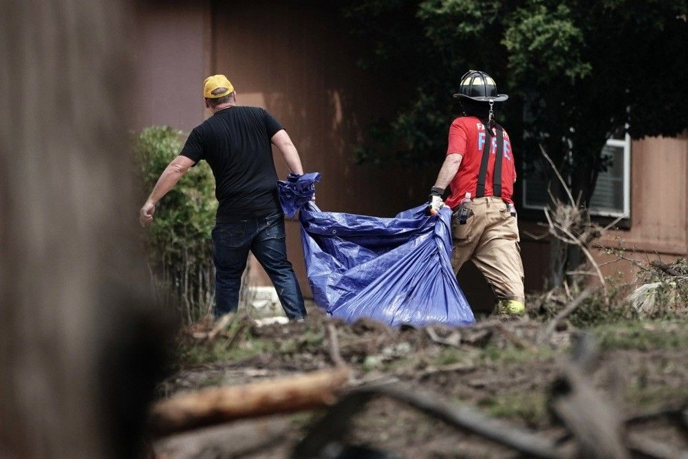 Teksas'taki sel felaketi: Ölü sayısı 104'e yükseldi, çok sayıda kayıp var - Sayfa 9