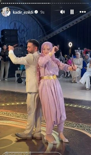Sosyal medya o görüntüleri konuşuyor! Kadir Ezildi ile Gamze Türkmen kına gecesinde böyle coştular - Sayfa 3