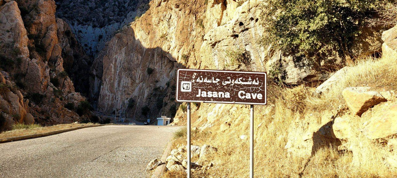 PKK'nın silahları bıraktığı Cesane Mağarası görüntülendi! Süleymaniye’de güvenlik alarmı... Silah bırakma işlemi sona erdi! - Sayfa 11