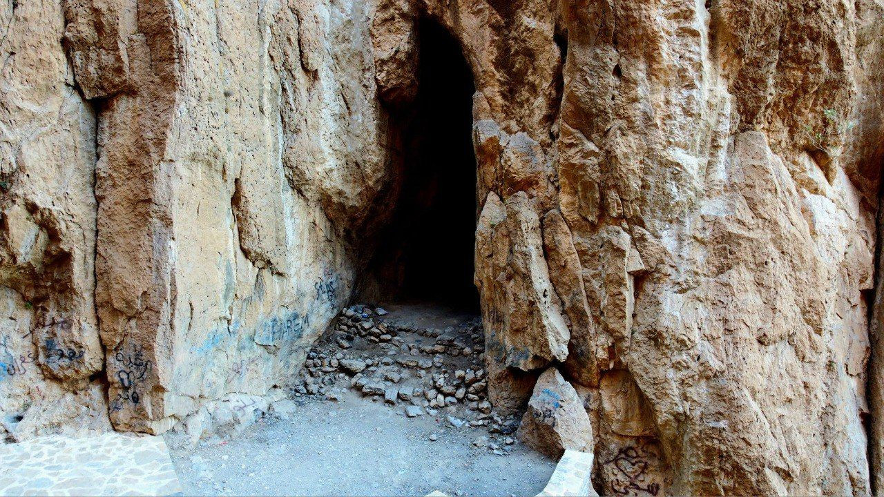 PKK'nın silahları bıraktığı Cesane Mağarası görüntülendi! Süleymaniye’de güvenlik alarmı... Silah bırakma işlemi sona erdi! - Sayfa 7