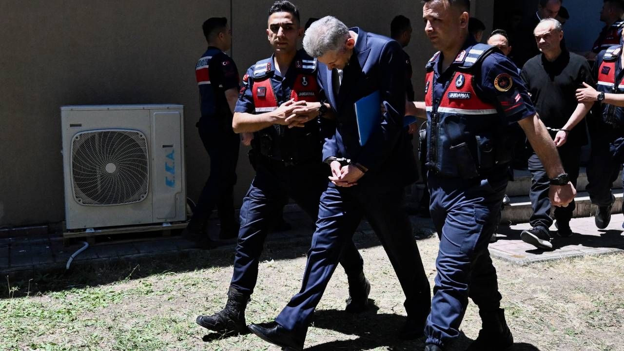 Grand Kartal Otel’in sahibi Halit Ergül mahkemede herkes özür beklerken "kusurum yok" dedi, çapraz sorgusu sürüyor - Sayfa 9