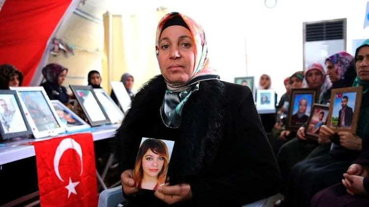 Terörsüz Türkiye Diyarbakır annelerinin yüreğine su serpti: Devletimiz büyüklüğünü gösterdi! Evladım terör kurbanı oldu, başka canlar yanmasın - Sayfa 1
