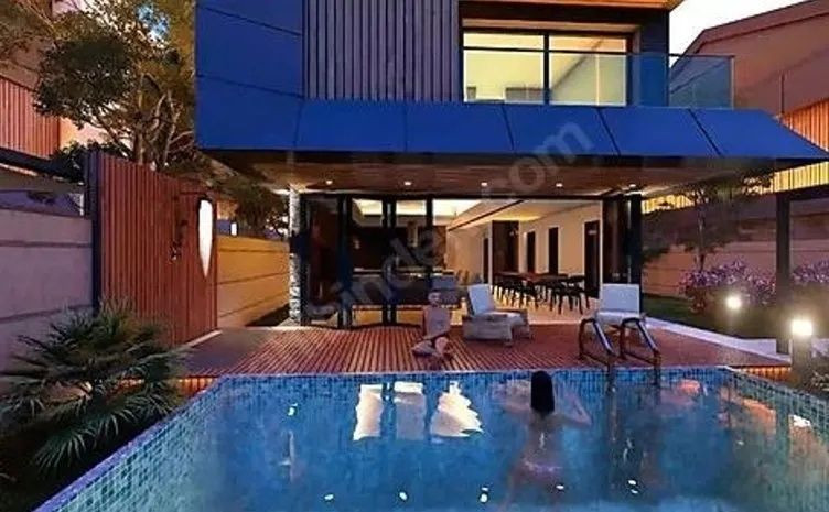 CHP’li Manavgat Belediye Başkanı Niyazi Nefi Kara’dan milyonluk villaya şaşırtan savunma: Yanımda nakit vardı, onunla aldım! - Sayfa 10