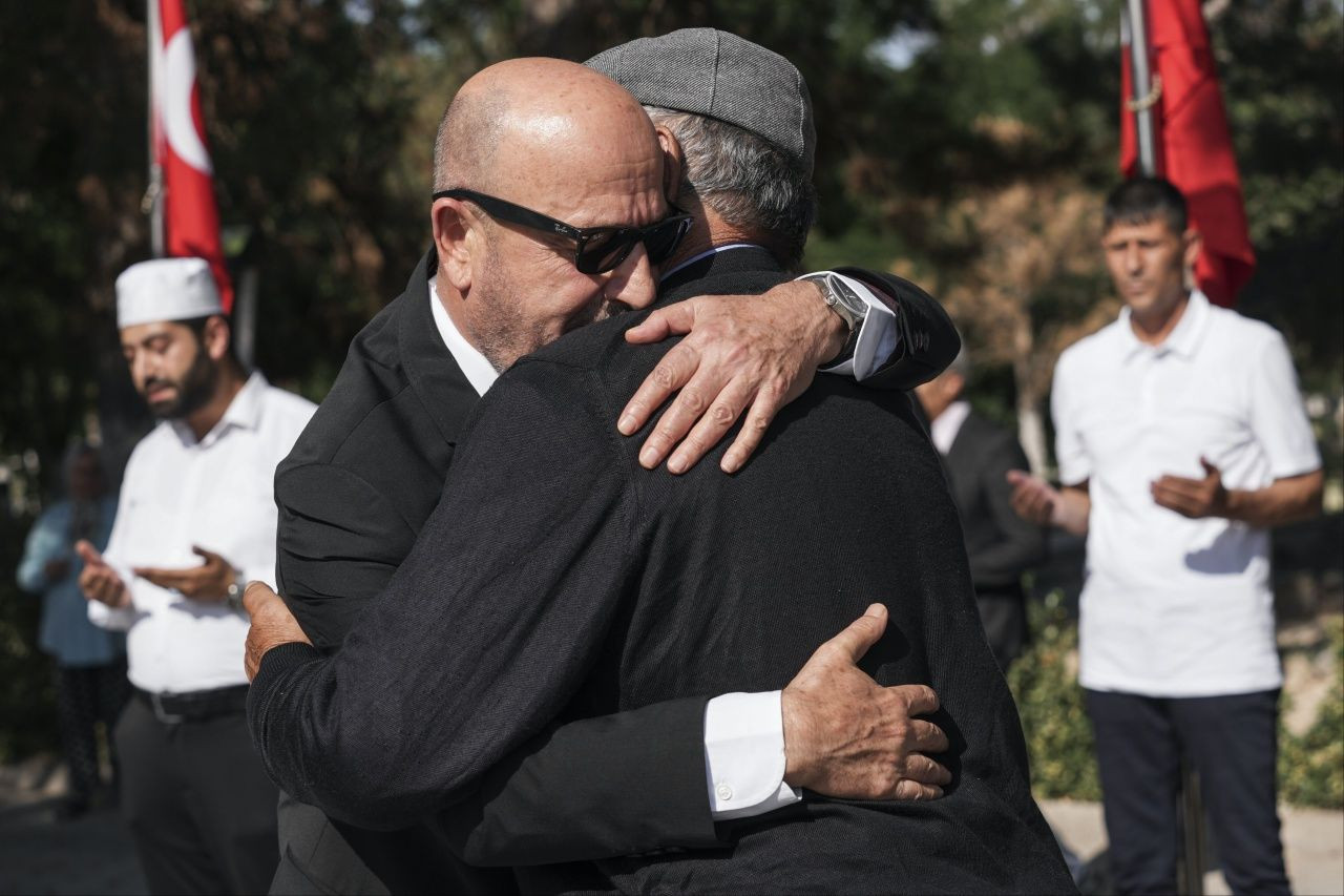 O tek kurşun, bir milletin kaderini değiştirdi! Ömer Halisdemir’in şehit düştüğü noktada kanı hala korunuyor.... - Sayfa 7