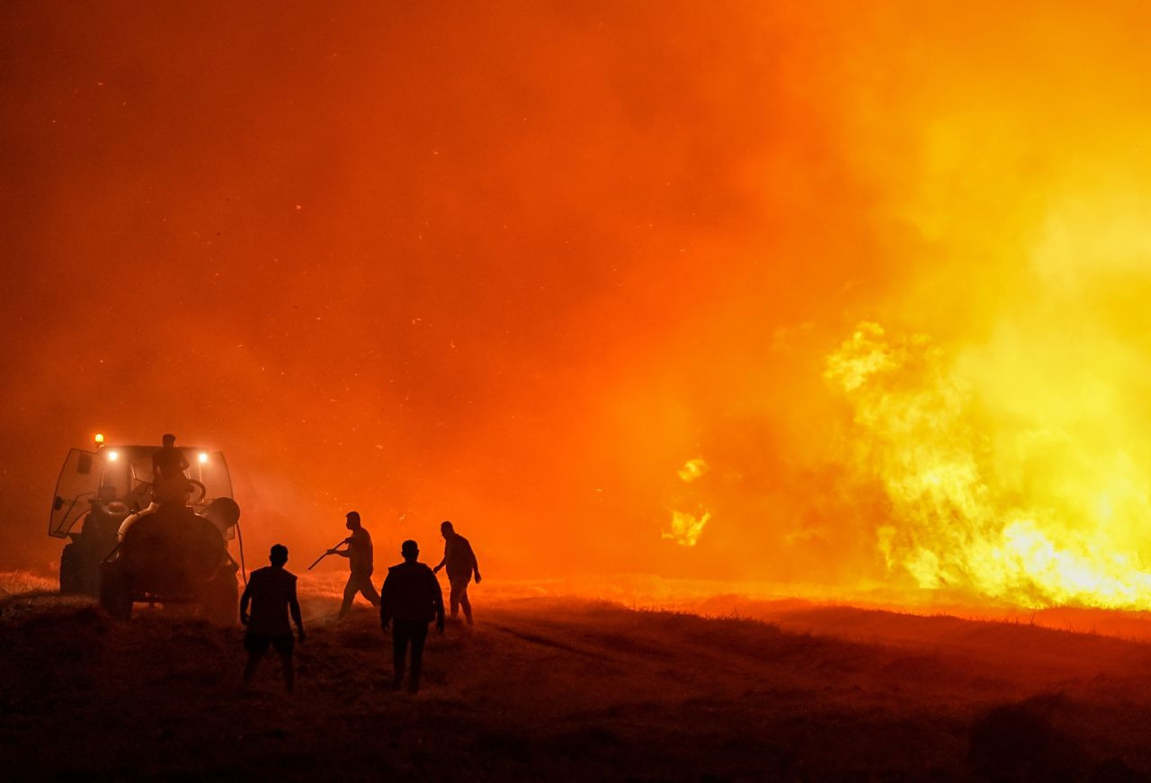 Tekirdağ ve Çanakkale'de orman yangınları büyüyor: Köyler boşaltıldı, bazı evler yandı, hastaneye kaldırılanlar var - Sayfa 10