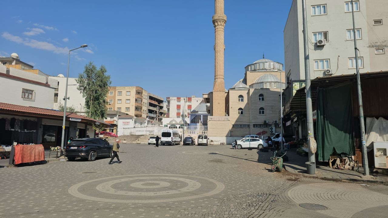 Hayatı felç eden sıcaklık! O ilçede termometreler 47 dereceyi gördü! - Sayfa 1