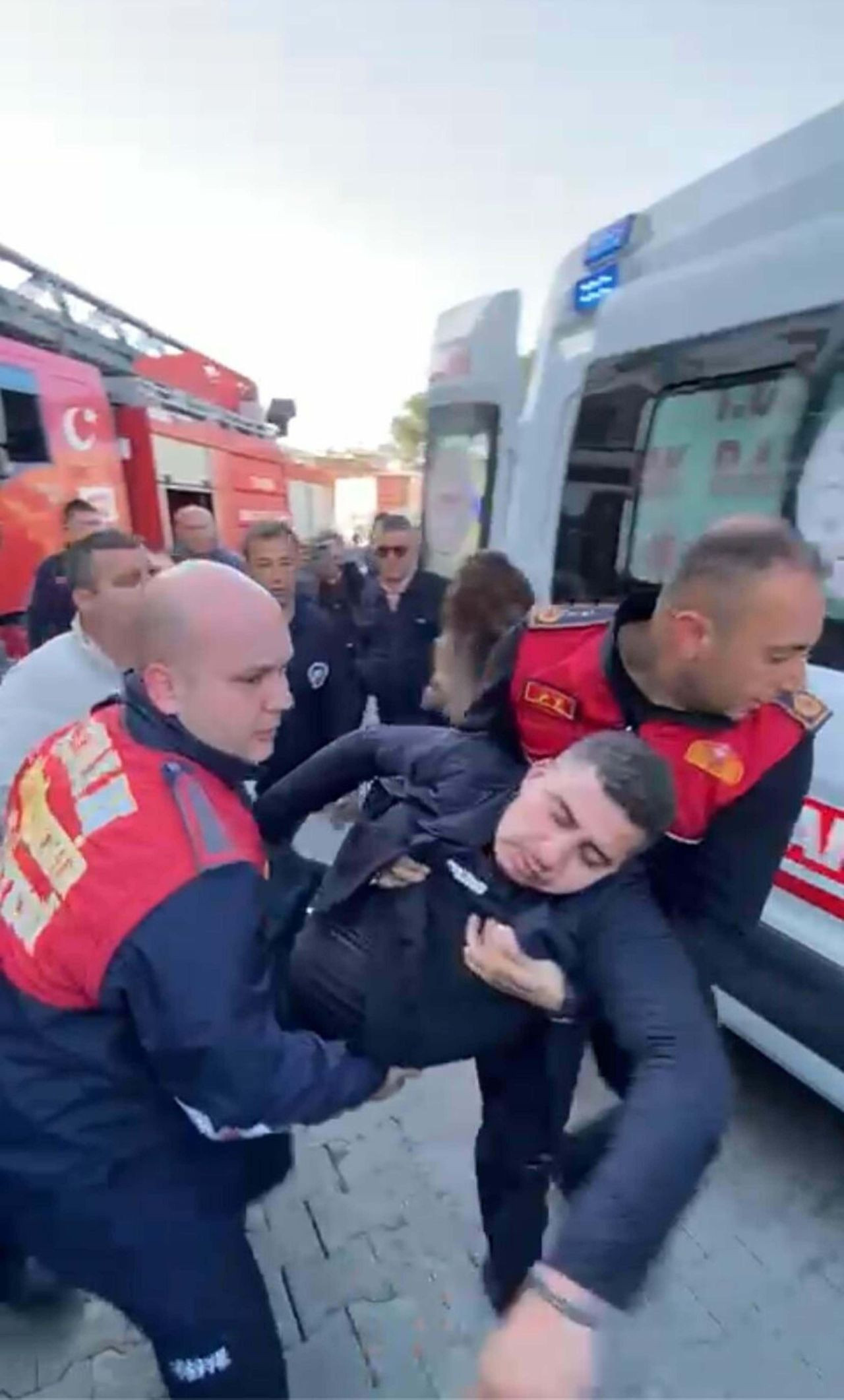 Nazilli'de eşi ve 2 çocuğunun uyuduğu evi kundaklayan itfaiye eri Turgay Gezgin cezaevinde intihar etti - Sayfa 4