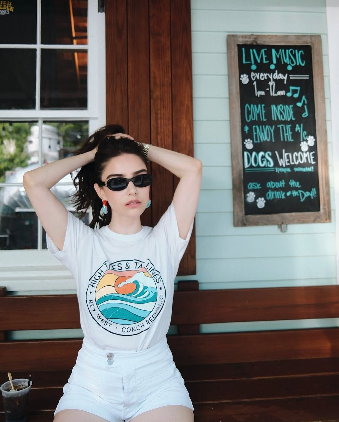 Florida'da yazın tadını çıkaran Özge Gürel'in tatil pozlarına beğeni yağdı - Sayfa 1