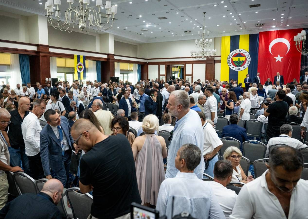 Ali Koç parmağıyla gösterip "çıkarın" dedi, Fenerbahçe efsanesi Müjdat Yetkiner salondan çıkarıldı - Sayfa 10