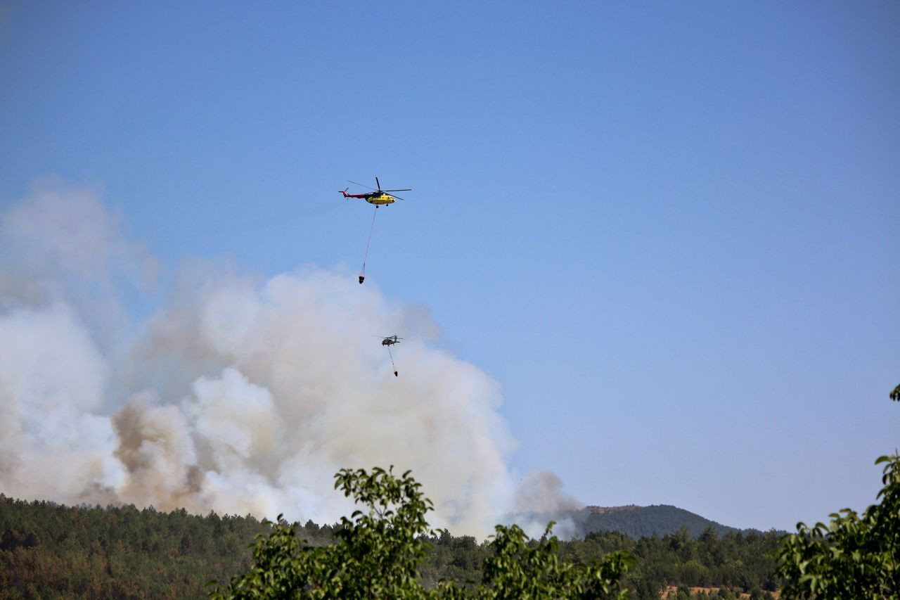 Karabük'te 1.839 vatandaş güvenli yerlere tahliye edildi; 19 köy, 57 mahalle! Alevlerle 5 gündür mücadele - Sayfa 9