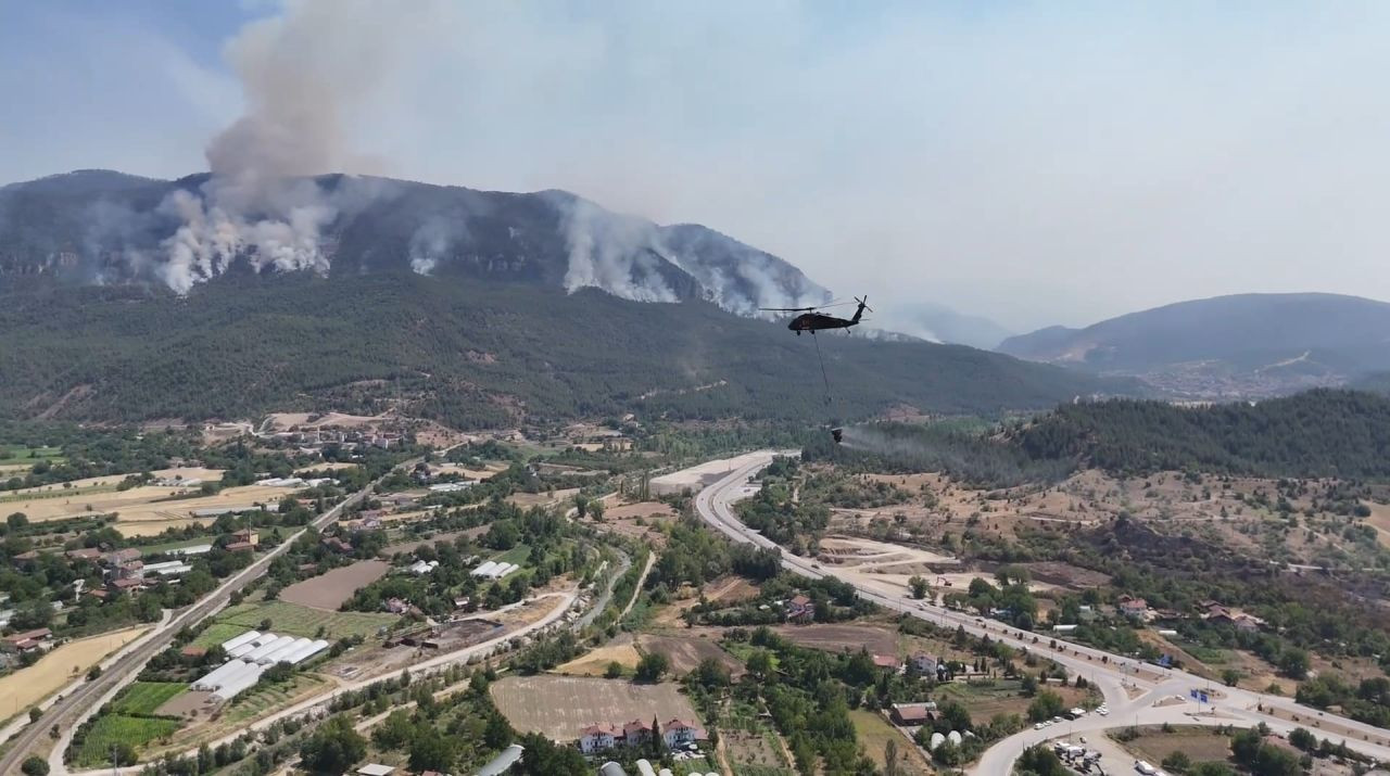 Karabük'te 1.839 vatandaş güvenli yerlere tahliye edildi; 19 köy, 57 mahalle! Alevlerle 5 gündür mücadele - Sayfa 4