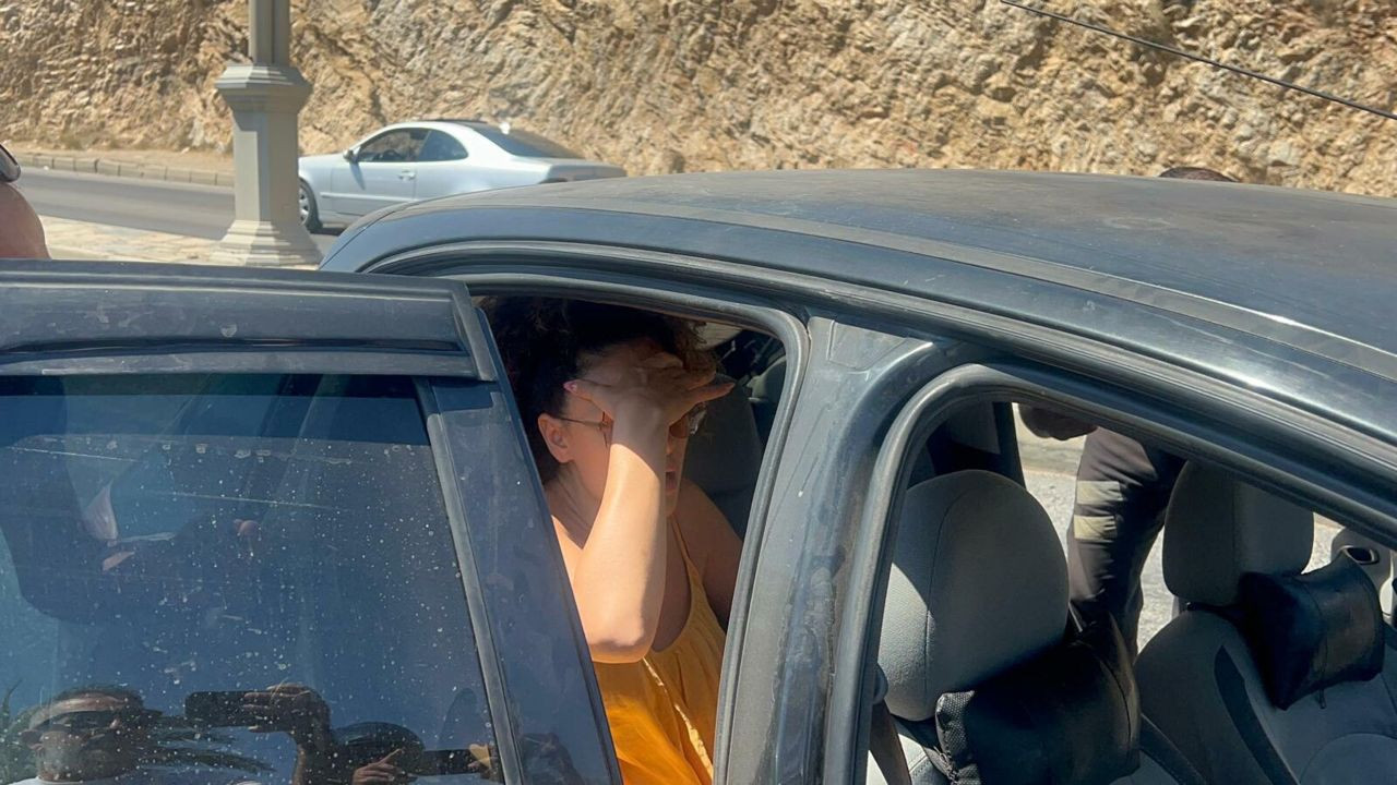 Dilan Çıtak Bodrum'da polisin üstüne araç sürmüştü! Babası İbrahim Tatlıses'ten ilk açıklama geldi: Hani beni kabul etmiyordu? - Sayfa 10