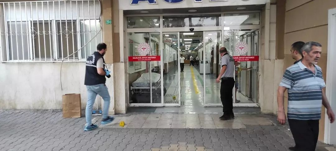Şanlıurfa’da hastane dehşeti: Başhekim yardımcısı ve güvenlik görevlisi bıçaklandı! Saldırgan suç aletiyle birlikte yakalandı! - Sayfa 5