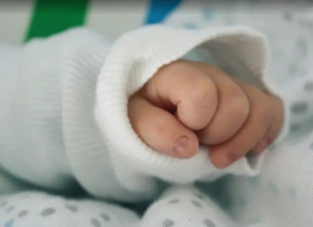 Aydın'da çocuk doktoru skandalı! Para karşılığı bebek aldı, kucağından düşürünce hastaneye gizlice geri getirdi - Sayfa 2
