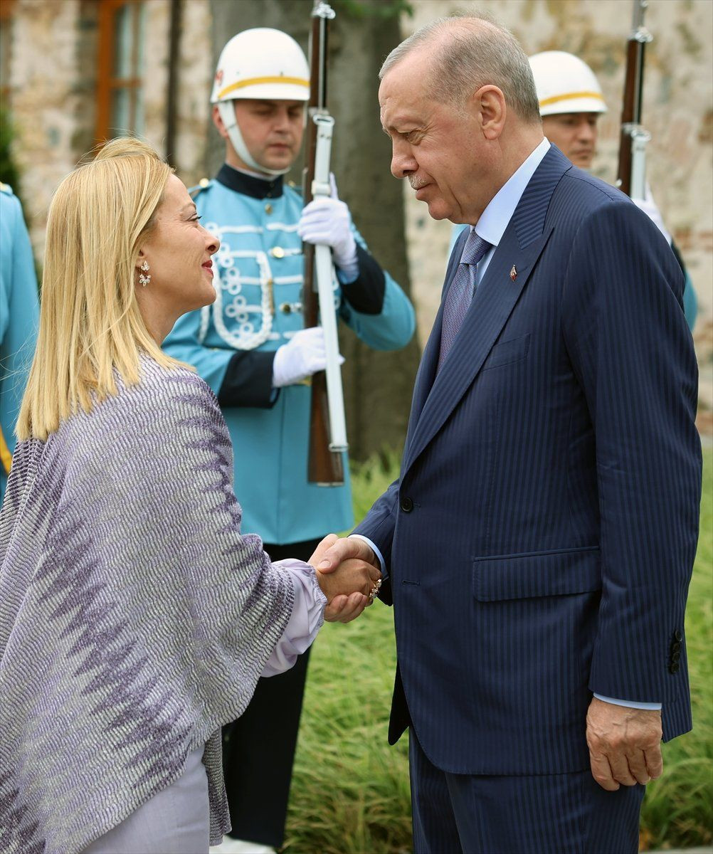 Meloni’nin çantasında ne var? Erdoğan-Meloni-Dibeybe üçlü zirvesinden ilk kareler! - Sayfa 2