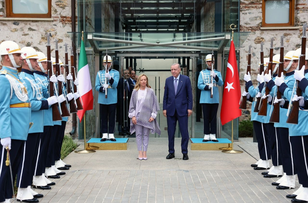 Meloni’nin çantasında ne var? Erdoğan-Meloni-Dibeybe üçlü zirvesinden ilk kareler! - Sayfa 4