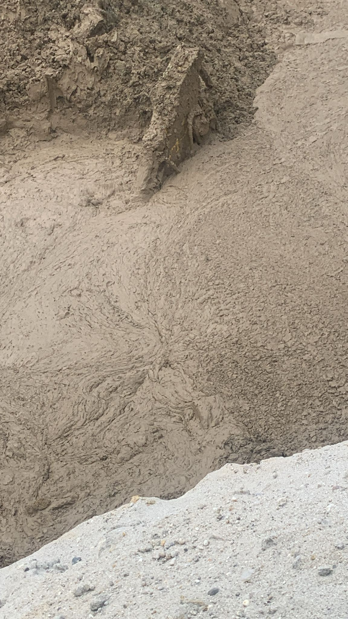 Silivri'de kum ocağında göçük: Balçığın altında kalan işçi 3 gün sonra cansız olarak çıkarıldı - Sayfa 8