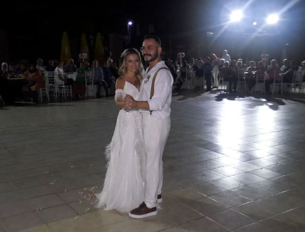 Sinem Topaloğlu'nun cinayetten 2 saat önceki fotoğrafı ve mesajı kahretti! Eve gelir diye dışarda yiyormuş - Sayfa 12