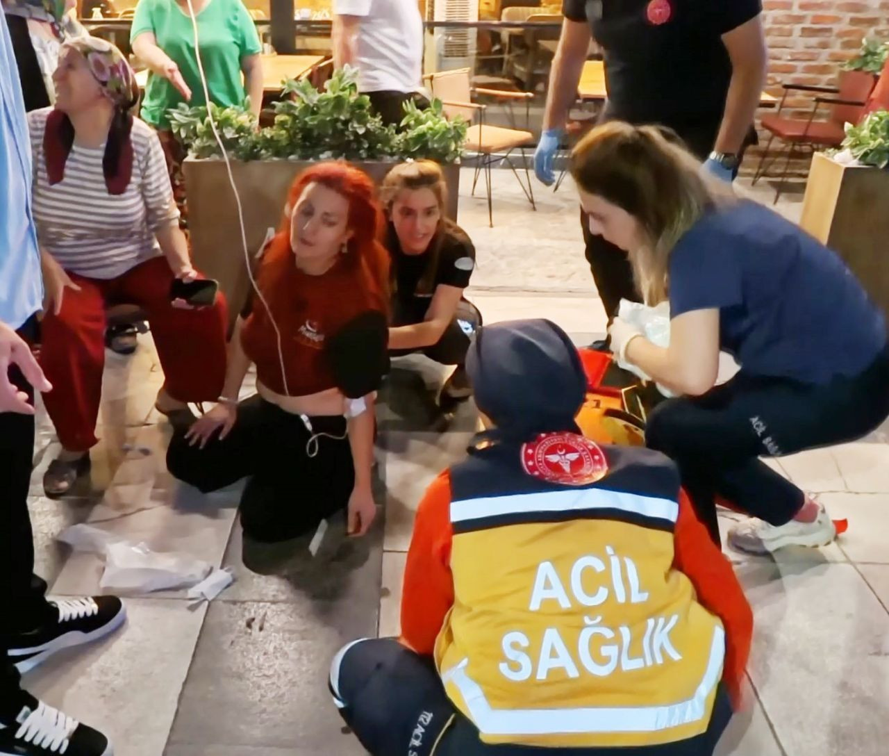 Eski eşinin çalıştığı restoranı basıp, önüne gelene ateş etti! Saldırı öncesi video çekmiş... - Sayfa 5