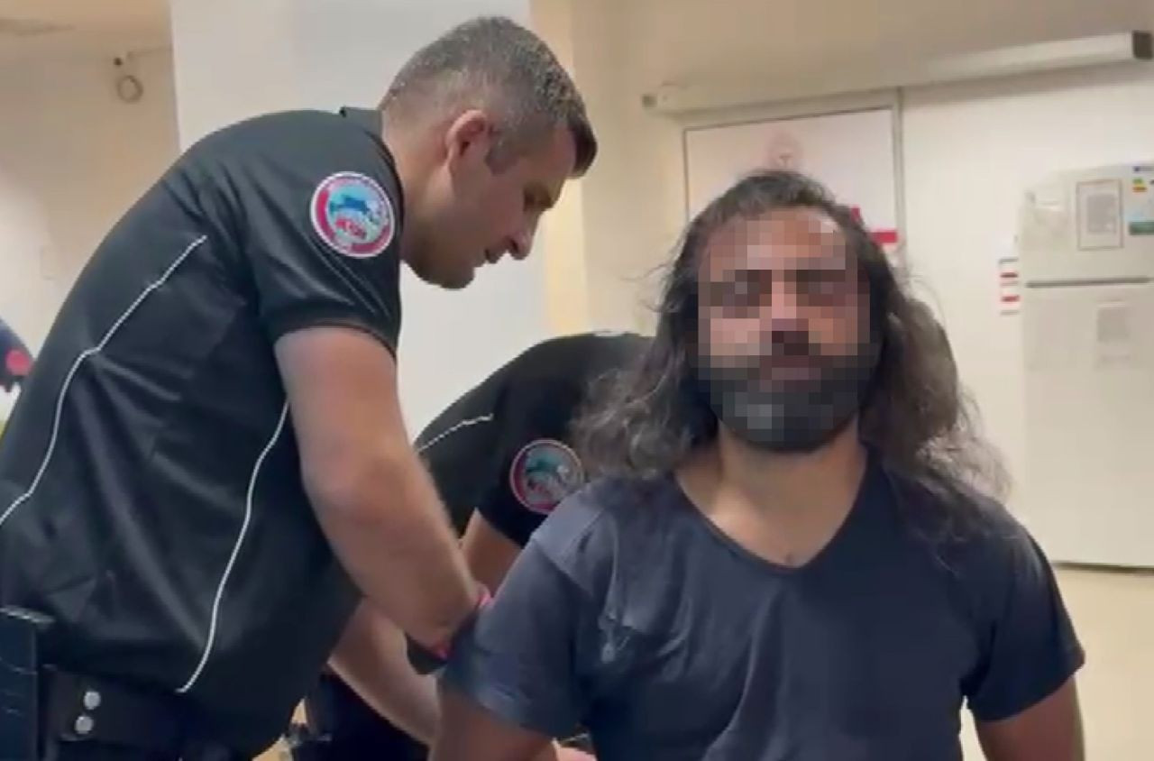 Eski eşinin çalıştığı restoranı basıp, önüne gelene ateş etti! Saldırı öncesi video çekmiş... - Sayfa 14