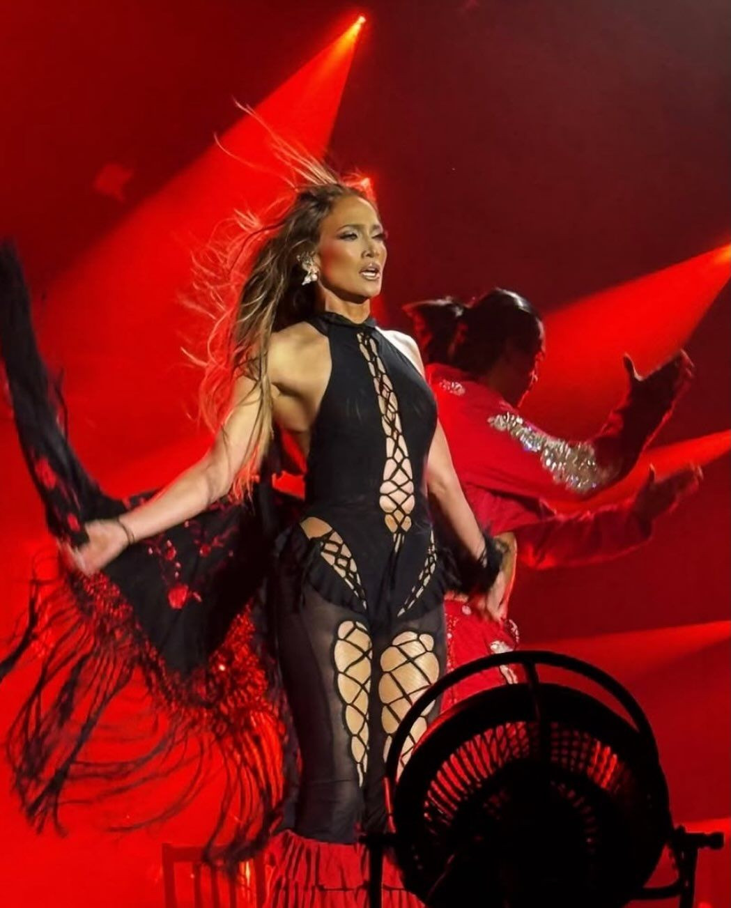 Jennifer Lopez'i 'Doluyuz' diyerek mağazaya almayan çalışan hakkında karar verildi! - Sayfa 6
